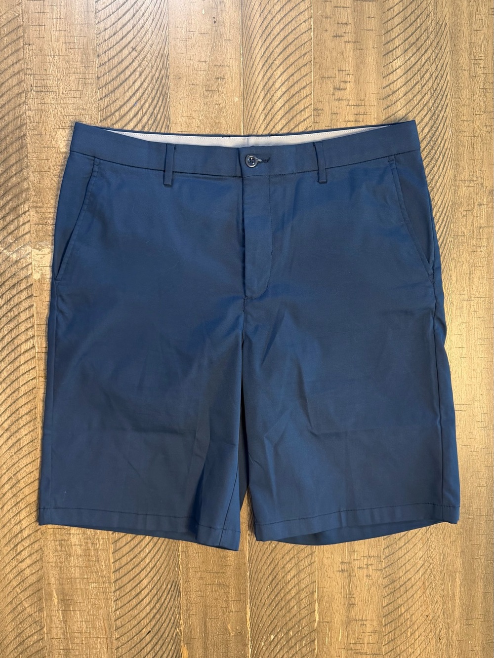 Greg Norman men’s shorts size 34